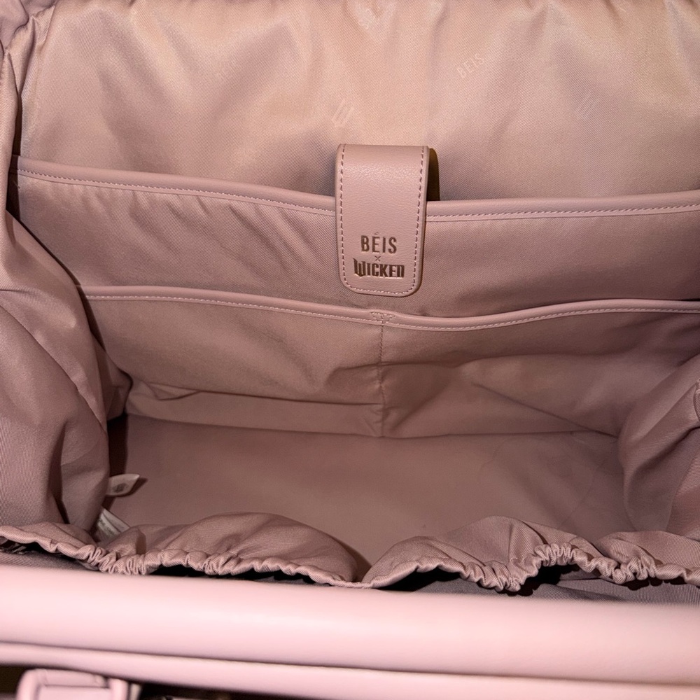 BEIS x Wicked Weekender Bag - Picture 6 of 8